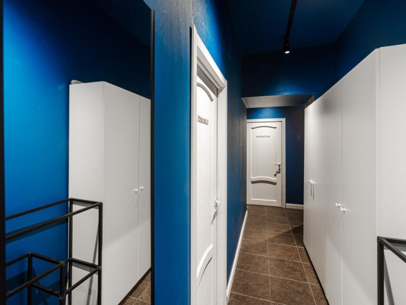 BookCase Hostel