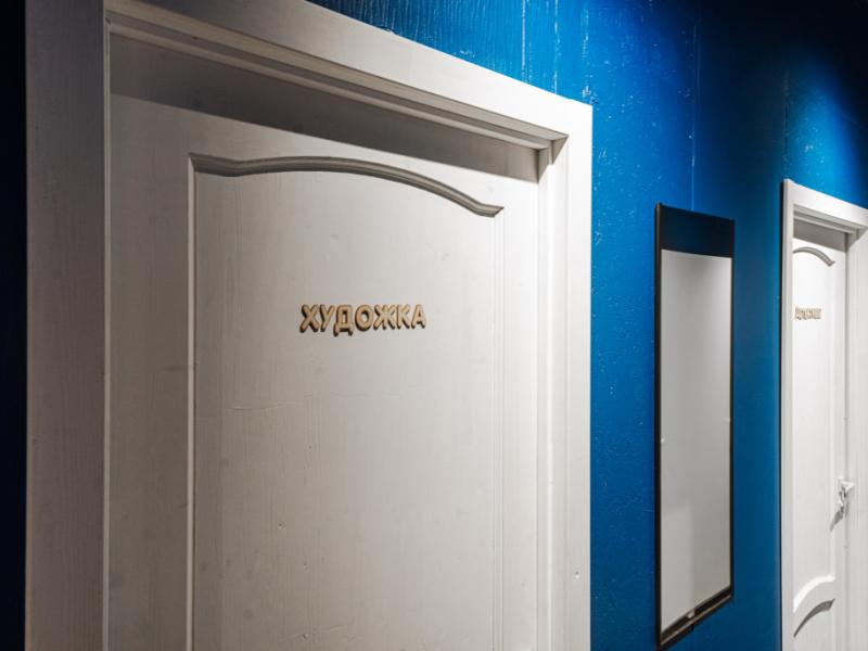 BookCase Hostel