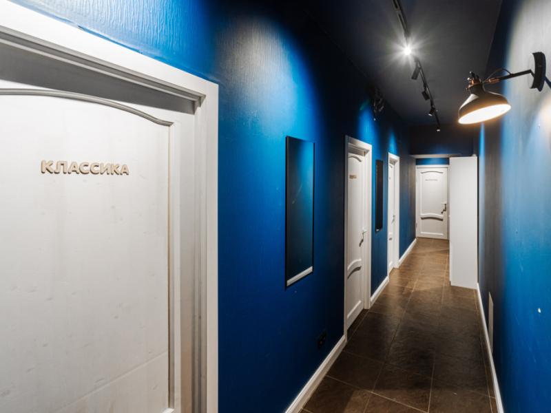 BookCase Hostel