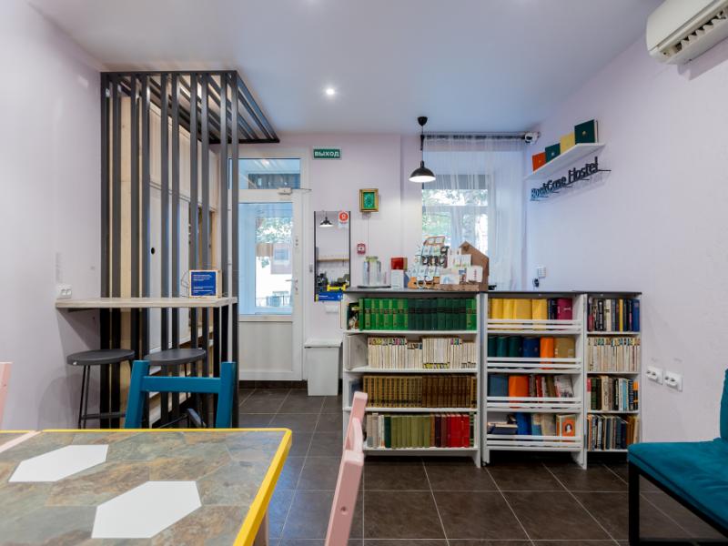BookCase Hostel