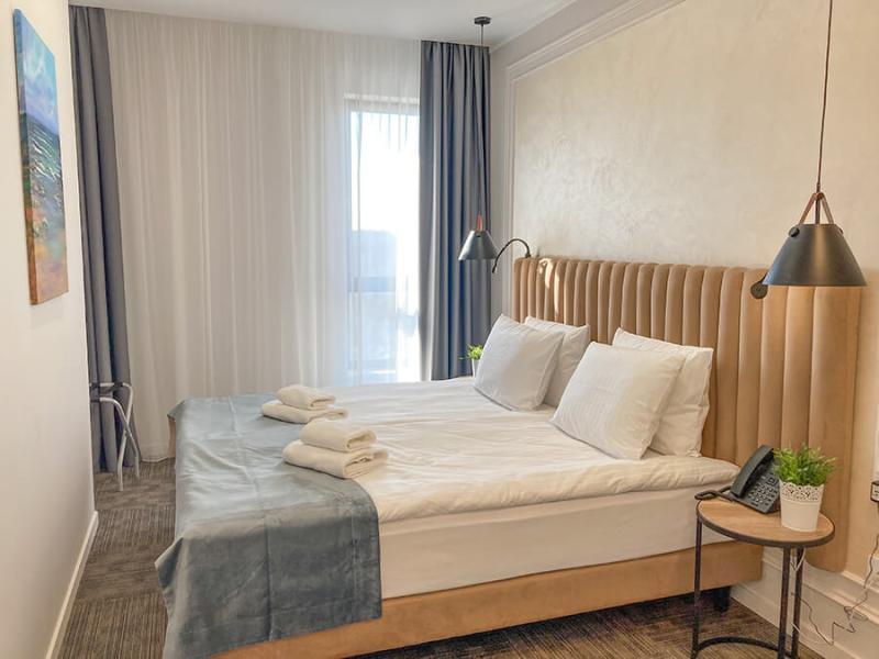 Sun City and Sea season Apartments на Ленина 52 (ЖК Кристалл)