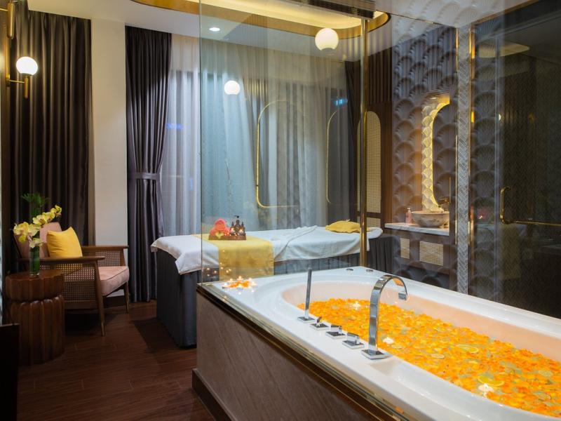 Grand Tourane Nha Trang Hotel