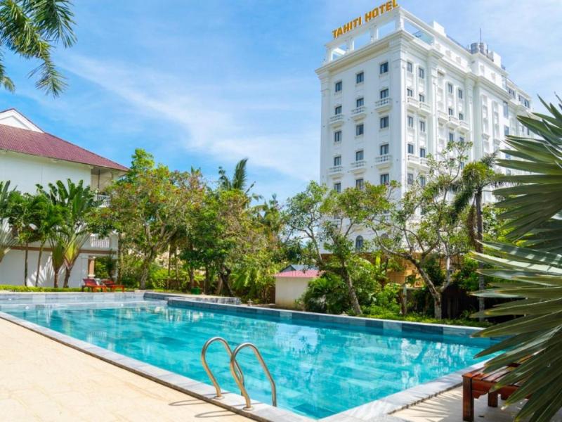 The Tahiti Beach Hotel