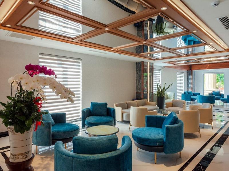 The Tahiti Beach Hotel