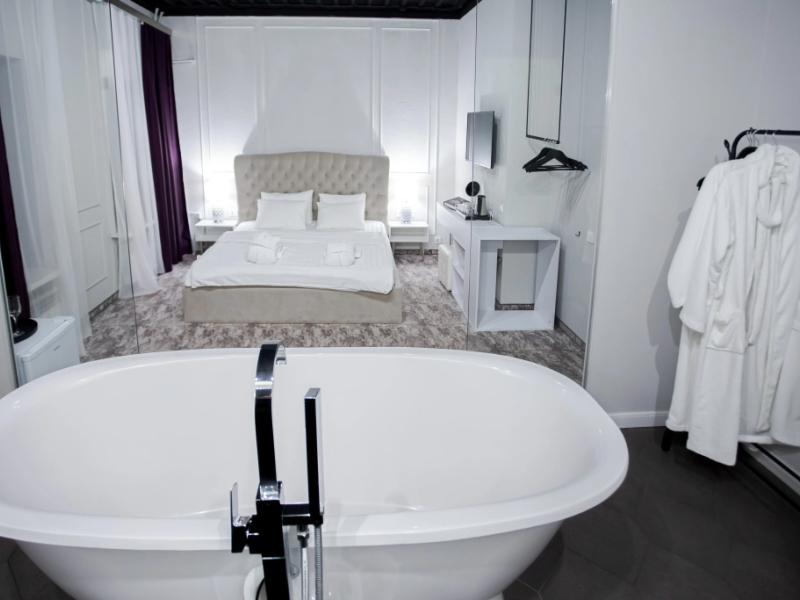JOY Hotel