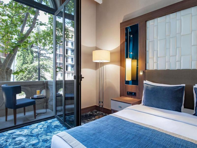Tbilisi Philharmonic by Mercure