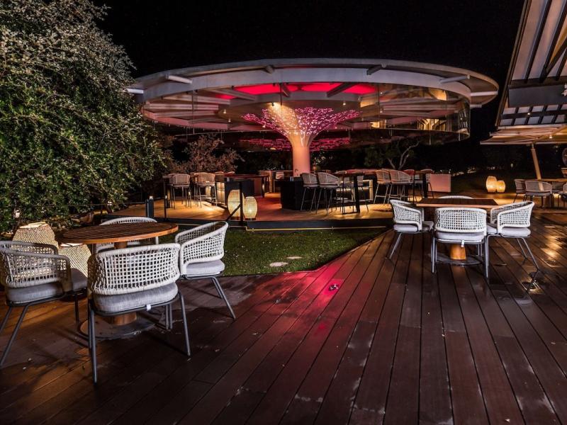 DoubleTree by Hilton Weerawila Rajawarna Resort