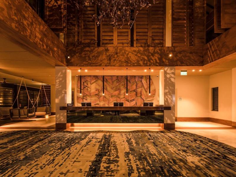 DoubleTree by Hilton Weerawila Rajawarna Resort