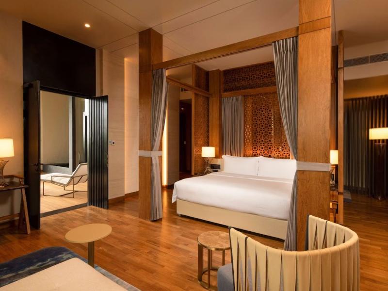 DoubleTree by Hilton Weerawila Rajawarna Resort