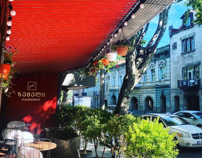 Zemeli Hotel