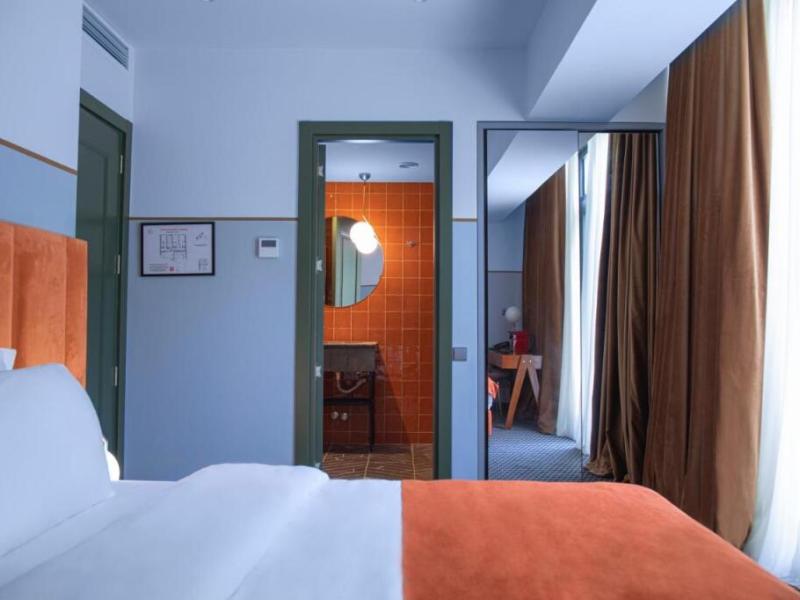 Zemeli Hotel