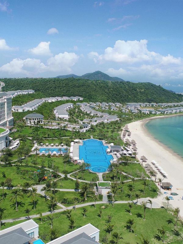 Vinpearl Discovery Sealink Nha Trang