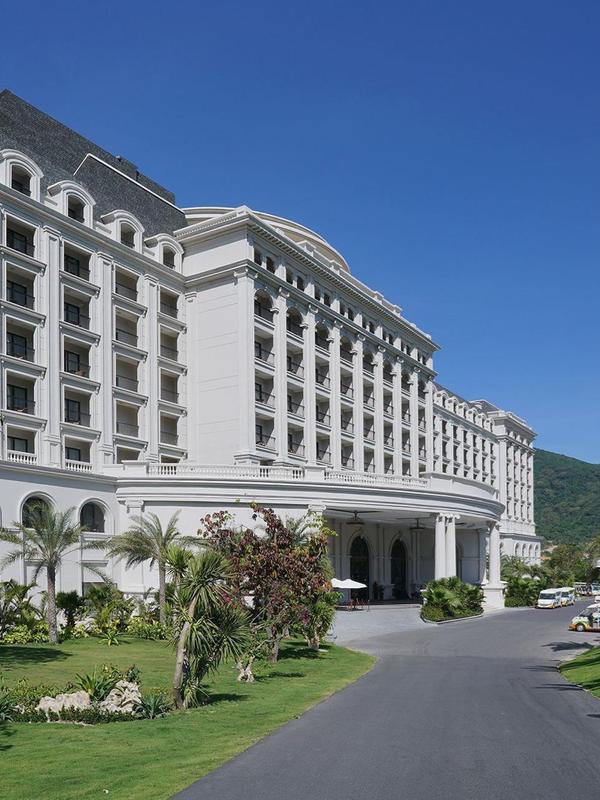 Vinpearl Discovery Sealink Nha Trang
