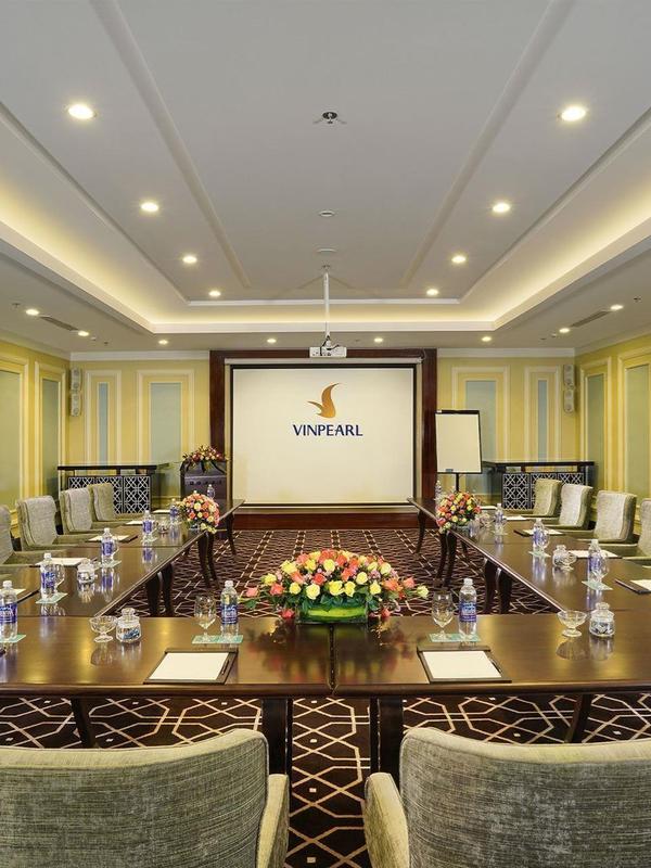 Vinpearl Discovery Sealink Nha Trang