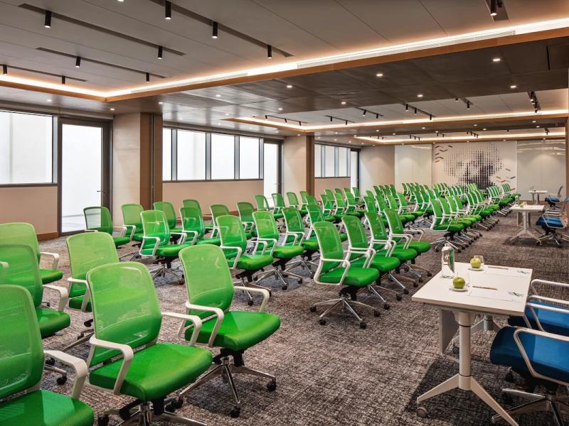 Holiday Inn & Suites Dubai Science Park