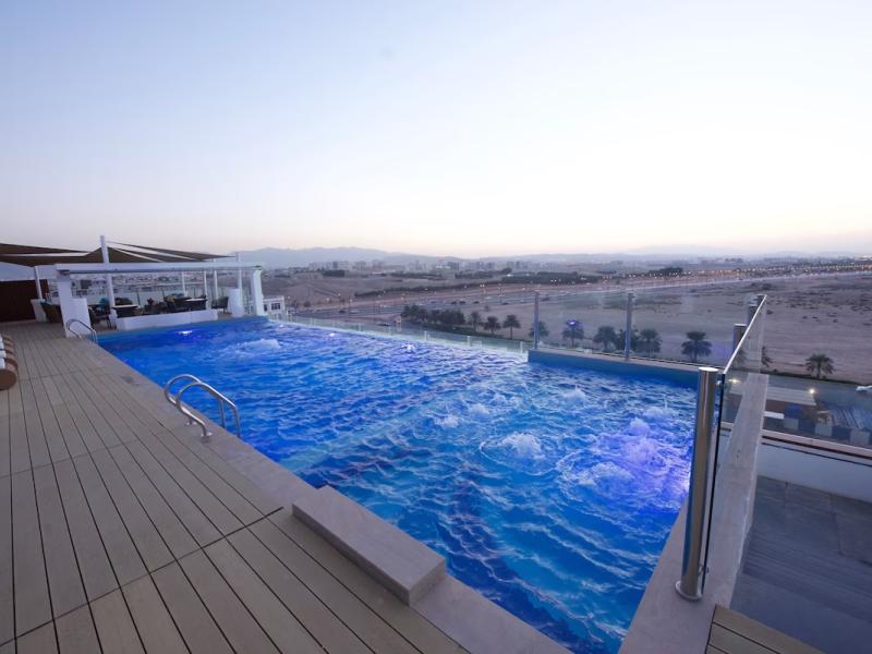 Carnelian by Glory Bower Hotels