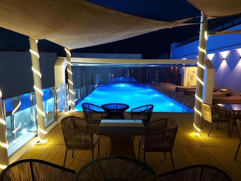 Carnelian by Glory Bower Hotels