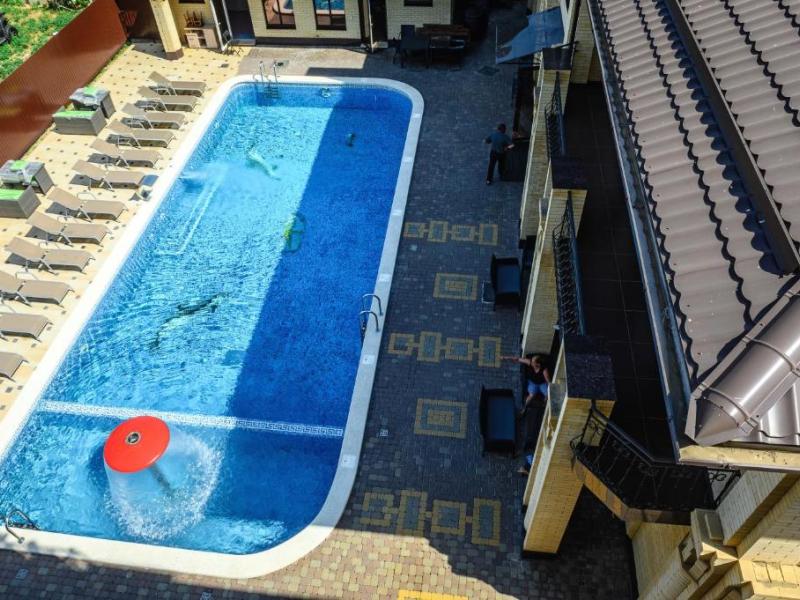 Ефремовъ (Армавир)