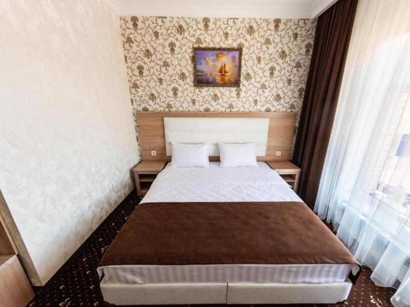 Ефремовъ (Армавир)