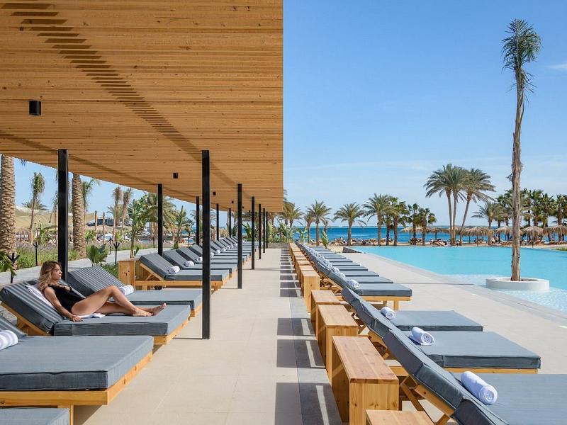 Serry Beach Resort