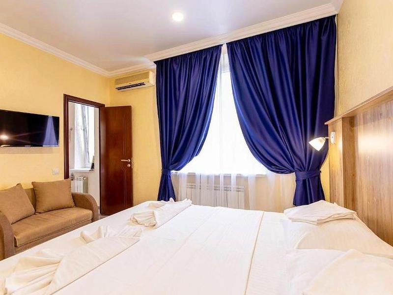 Друзья (Дивноморское)