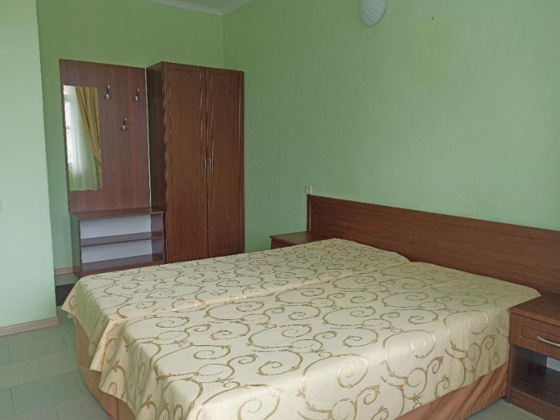 Отель Green