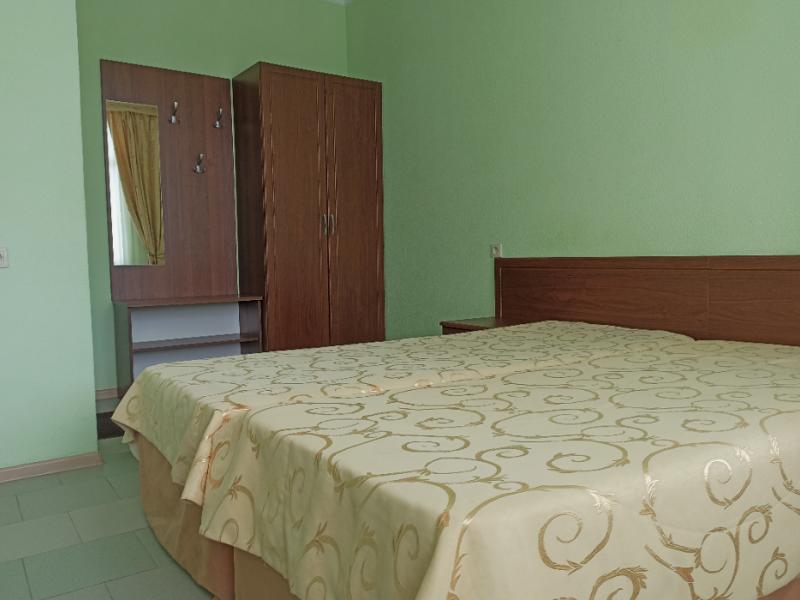 Отель Green