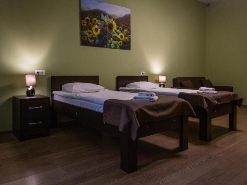 Отель Цветной 5