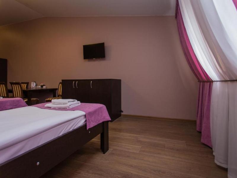 Отель Цветной 5