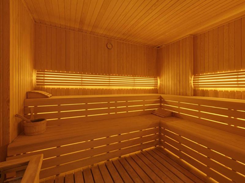 Gleam Collection Hotel