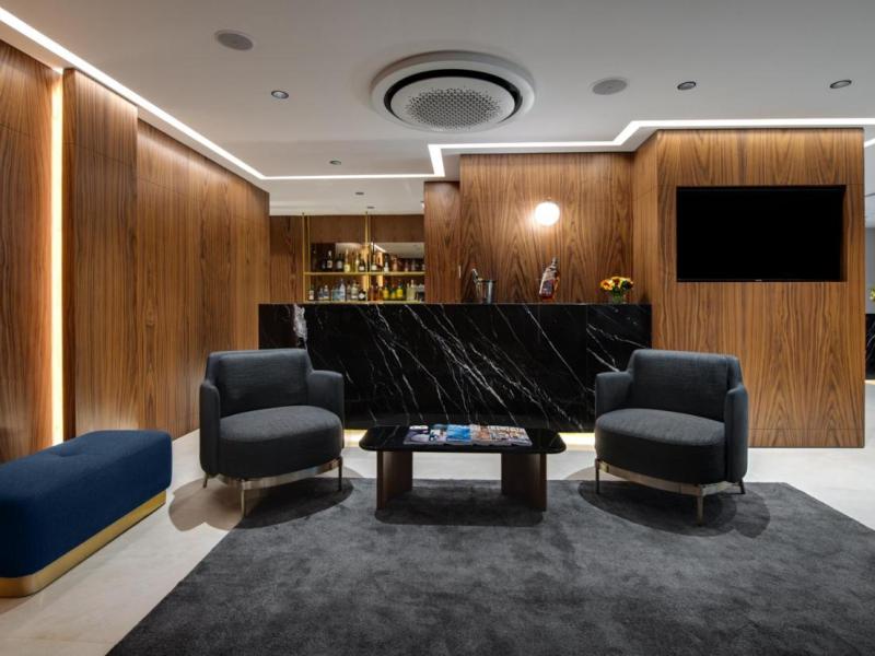 Gleam Collection Hotel