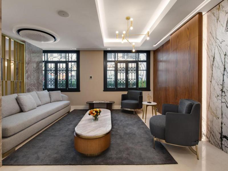 Gleam Collection Hotel