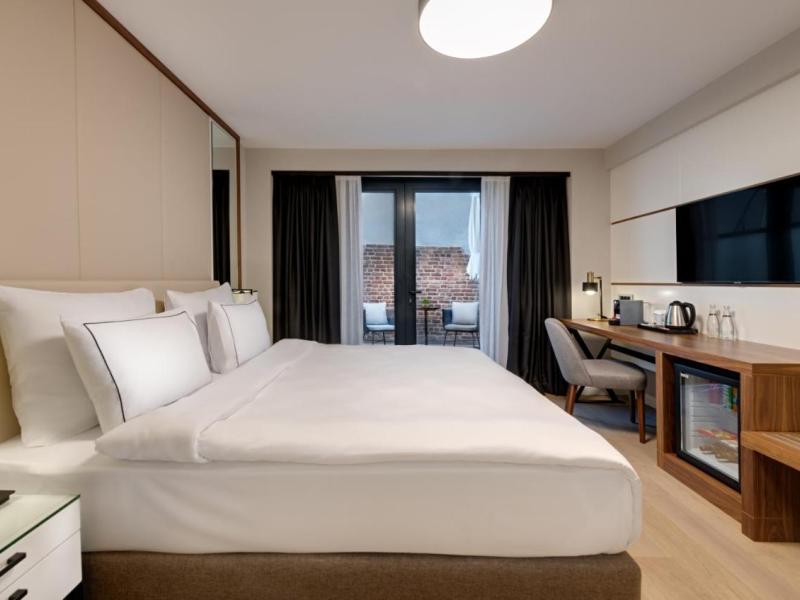 Gleam Collection Hotel