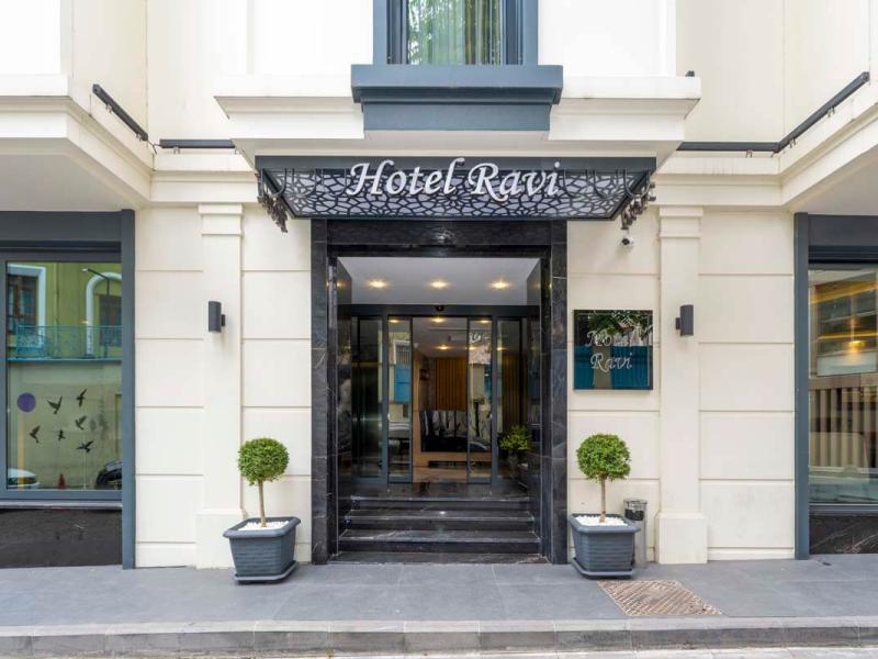 Ravi Hotel