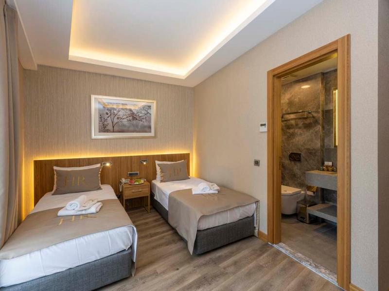 Ravi Hotel