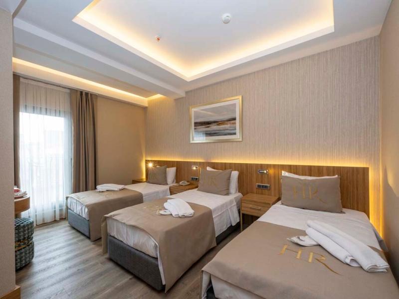 Ravi Hotel