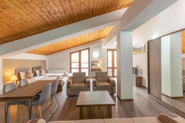 Отель Pine Chalets Грузия, Гудаури, фото 26