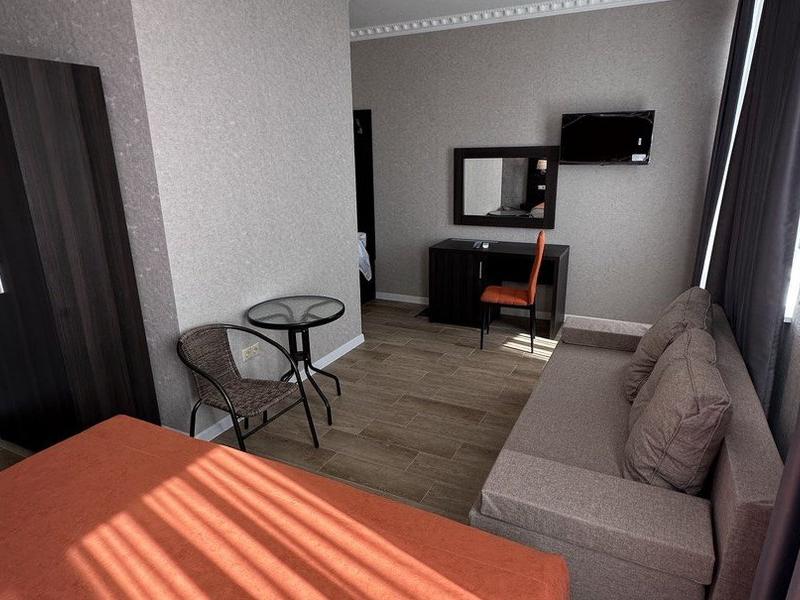 Ani Loo Hotel