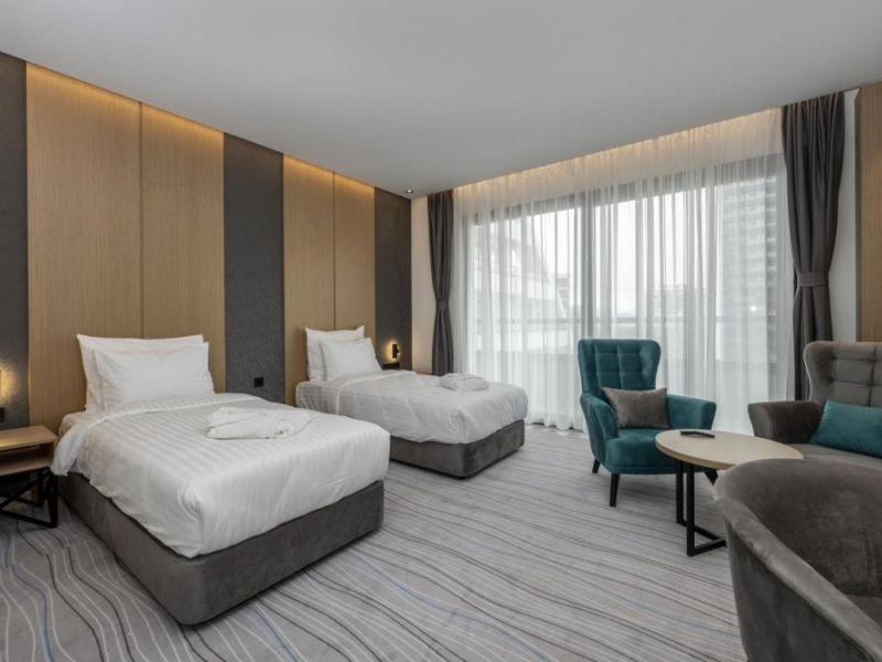 The Grandeur Hotel