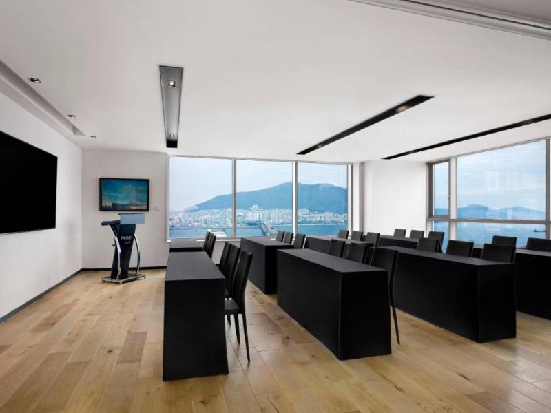 Fairfield By Marriott Busan Songdo Beach