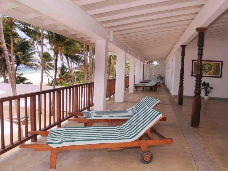 The Beach Hotel Oasis Bridge (Ambalangoda)