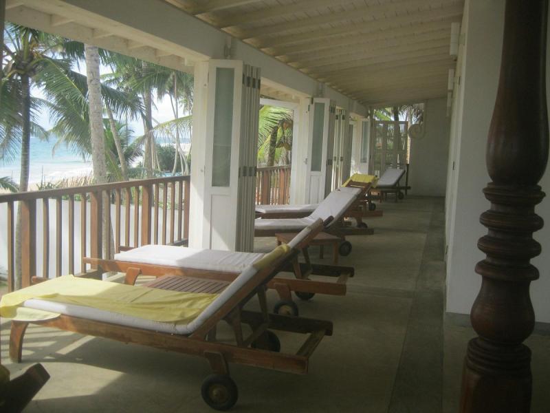 The Beach Hotel Oasis Bridge (Ambalangoda)