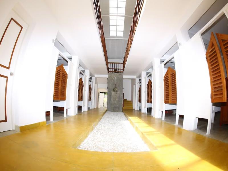 The Beach Hotel Oasis Bridge (Ambalangoda)