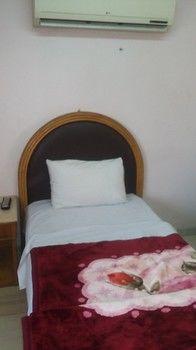 Isis Hotel 2