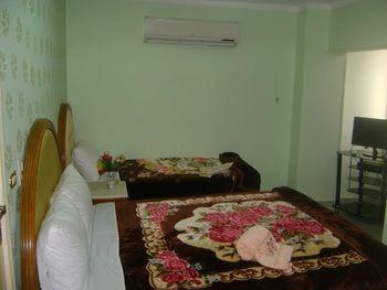 Isis Hotel 2