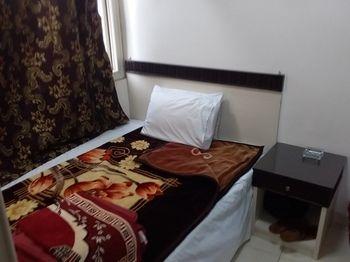 Isis Hotel 2