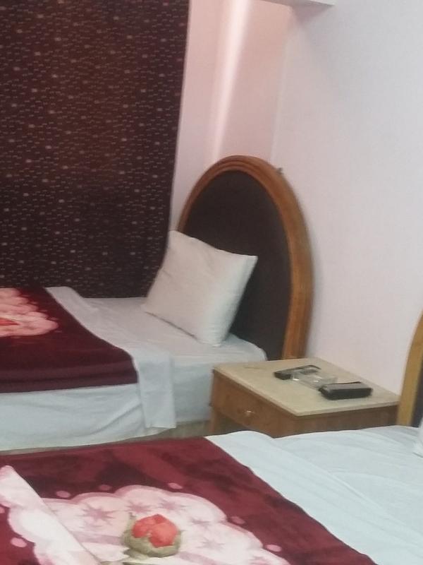 Isis Hotel 2