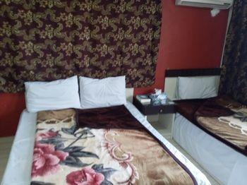 Isis Hotel 2