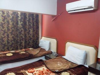 Isis Hotel 2