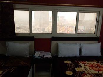 Isis Hotel 2